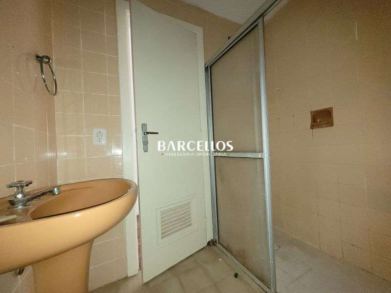 Apto com 1 quarto, 1 banheiro e 30m² à venda no bairro Centro, Porto Alegre