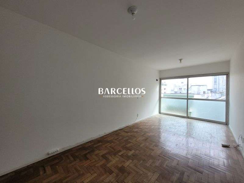 Apto com 1 quarto, 1 banheiro e 30m² à venda no bairro Centro, Porto Alegre