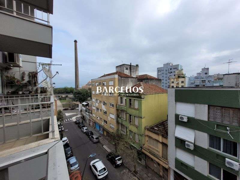 Apto com 1 quarto, 1 banheiro e 30m² à venda no bairro Centro, Porto Alegre