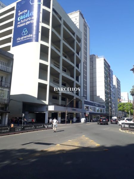 Box com 1 banheiro e 11m² à venda no bairro Centro, Porto Alegre