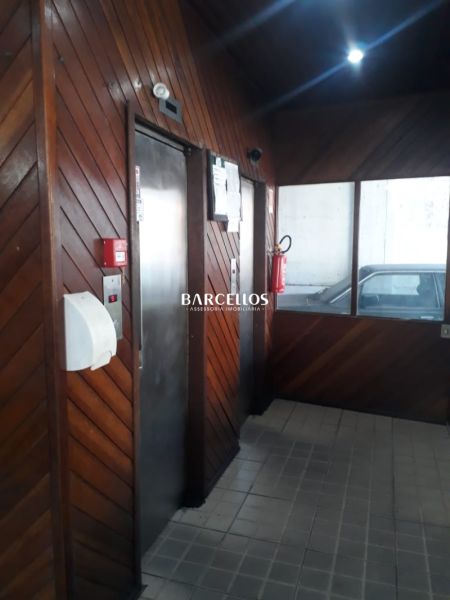 Box com 1 banheiro e 11m² à venda no bairro Centro, Porto Alegre