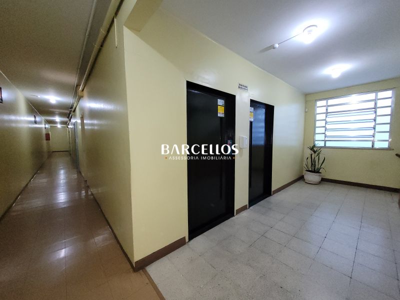 Conjunto com 1 quarto, 1 banheiro e 22m² à venda no bairro Centro, Porto Alegre