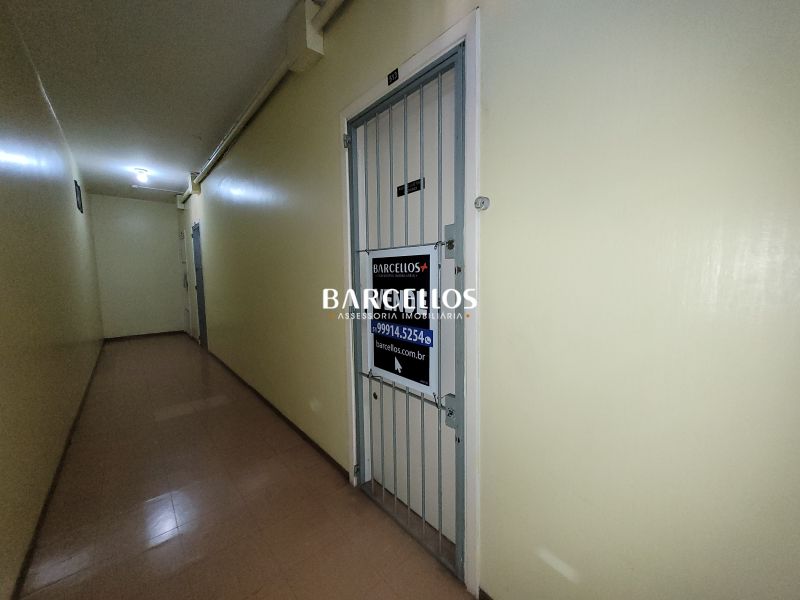 Conjunto com 1 quarto, 1 banheiro e 22m² à venda no bairro Centro, Porto Alegre