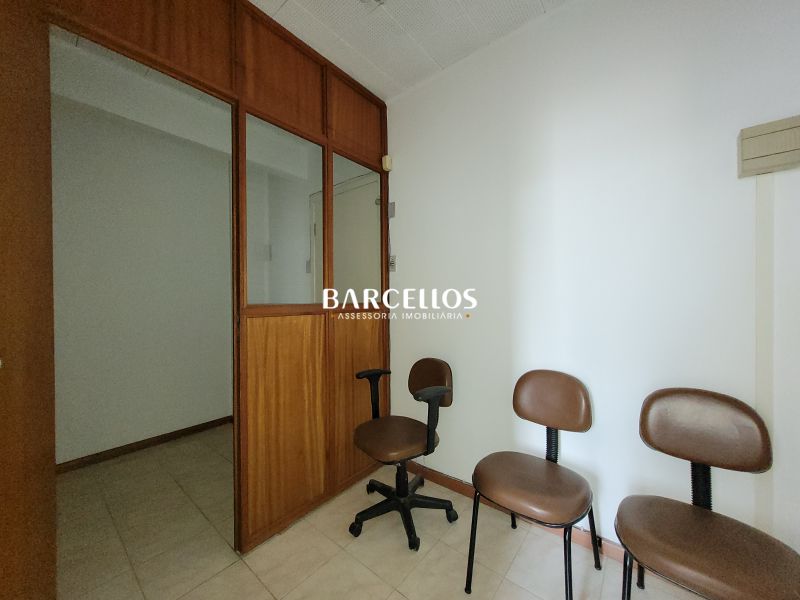 Conjunto com 1 quarto, 1 banheiro e 22m² à venda no bairro Centro, Porto Alegre