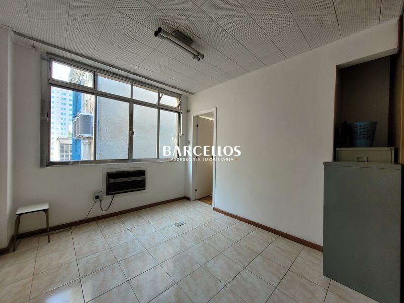 Conjunto com 1 quarto, 1 banheiro e 22m² à venda no bairro Centro, Porto Alegre
