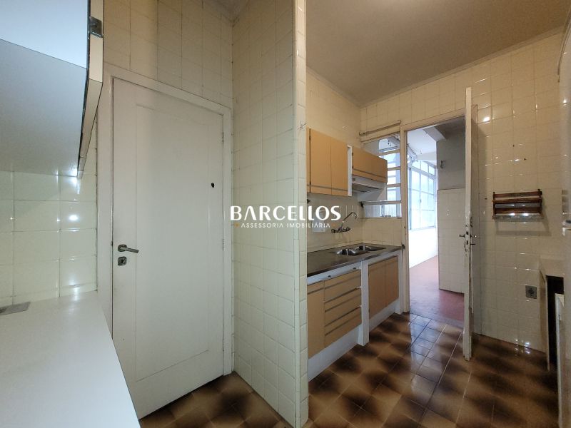 Apto com 3 quartos, 2 banheiros e 137m² à venda no bairro Centro, Porto Alegre