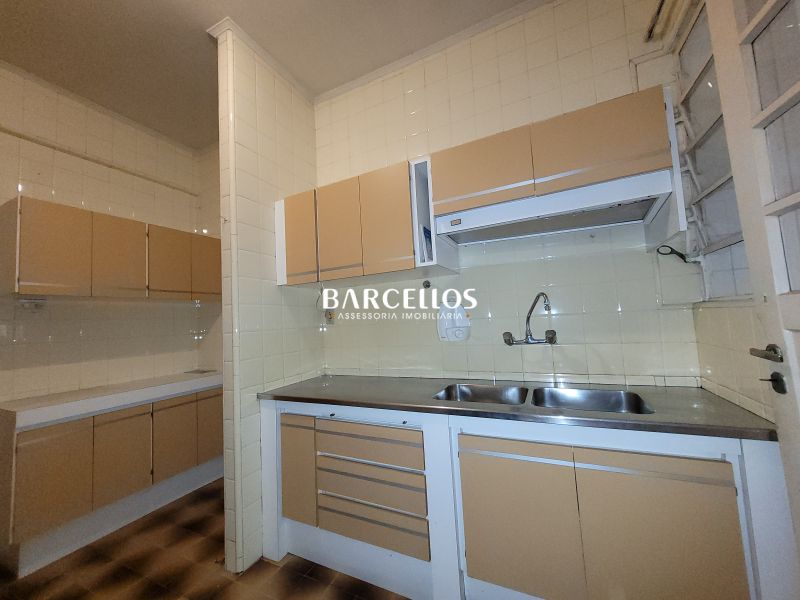 Apto com 3 quartos, 2 banheiros e 137m² à venda no bairro Centro, Porto Alegre