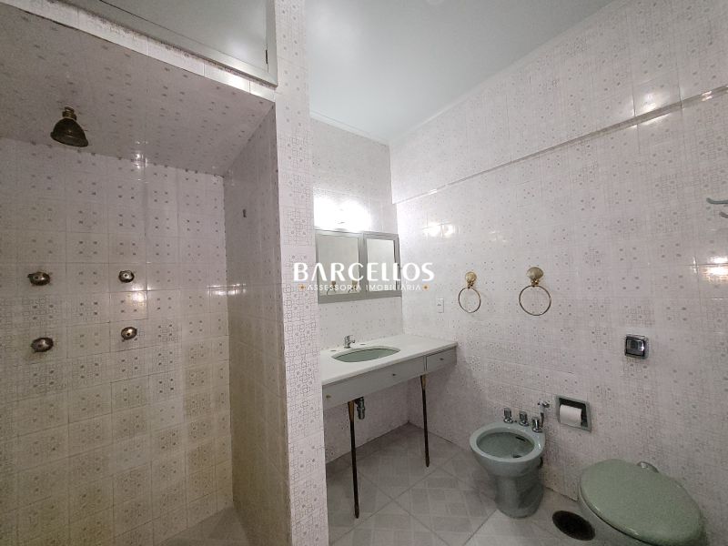 Apto com 3 quartos, 2 banheiros e 137m² à venda no bairro Centro, Porto Alegre
