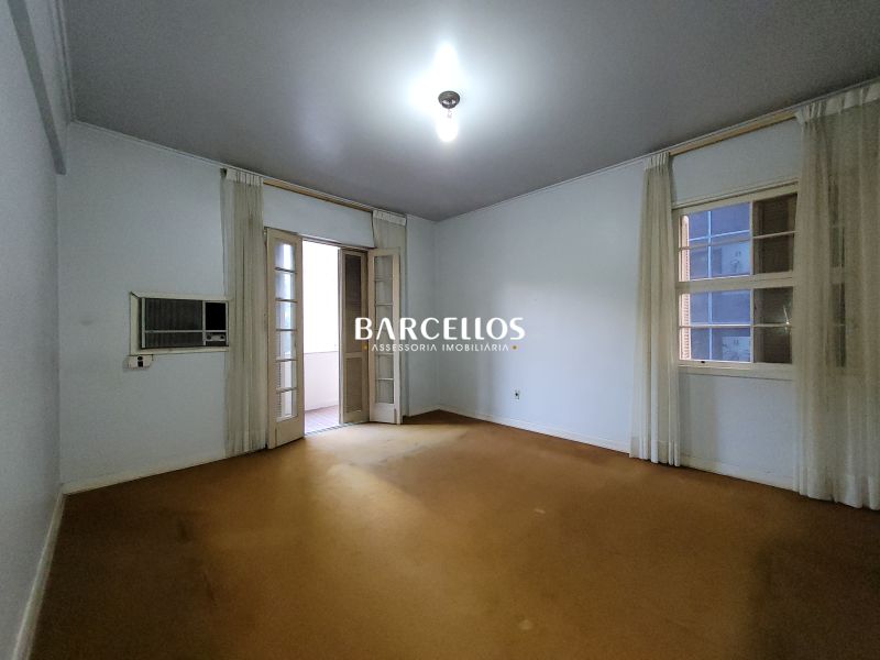 Apto com 3 quartos, 2 banheiros e 137m² à venda no bairro Centro, Porto Alegre