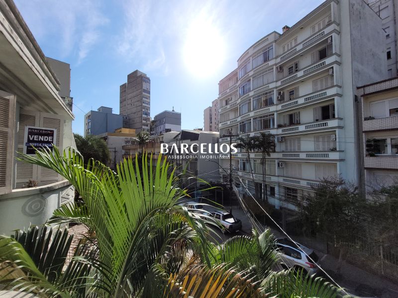 Apto com 3 quartos, 2 banheiros e 130m² à venda no bairro Santana, Porto Alegre