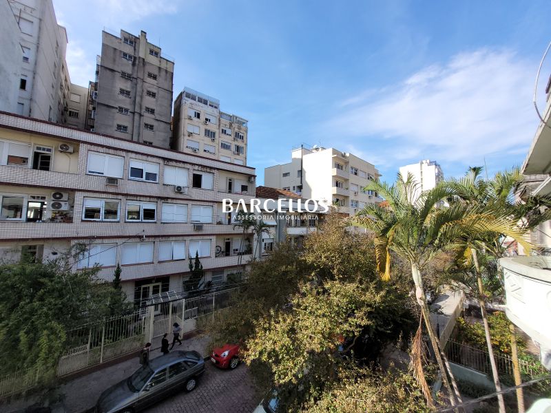 Apto com 3 quartos, 2 banheiros e 130m² à venda no bairro Santana, Porto Alegre