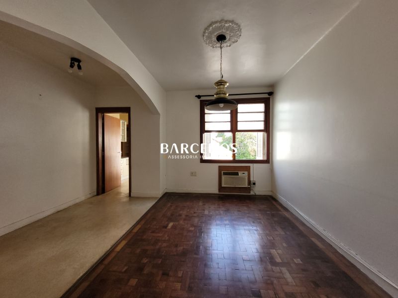Apto com 3 quartos, 2 banheiros e 130m² à venda no bairro Santana, Porto Alegre