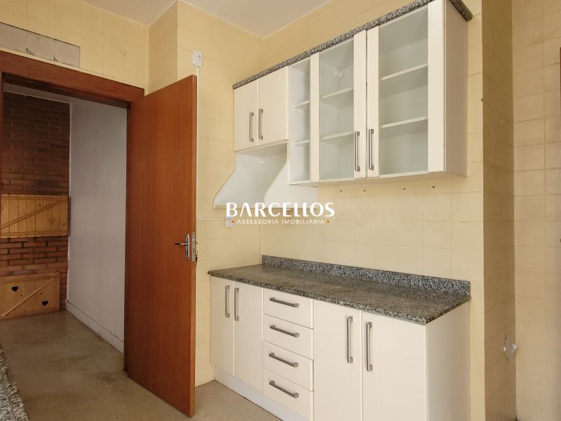 Apto com 3 quartos, 2 banheiros e 130m² à venda no bairro Santana, Porto Alegre