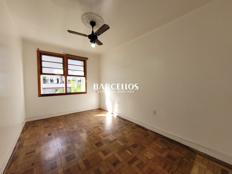 Apto com 3 quartos, 2 banheiros e 130m² à venda no bairro Santana, Porto Alegre