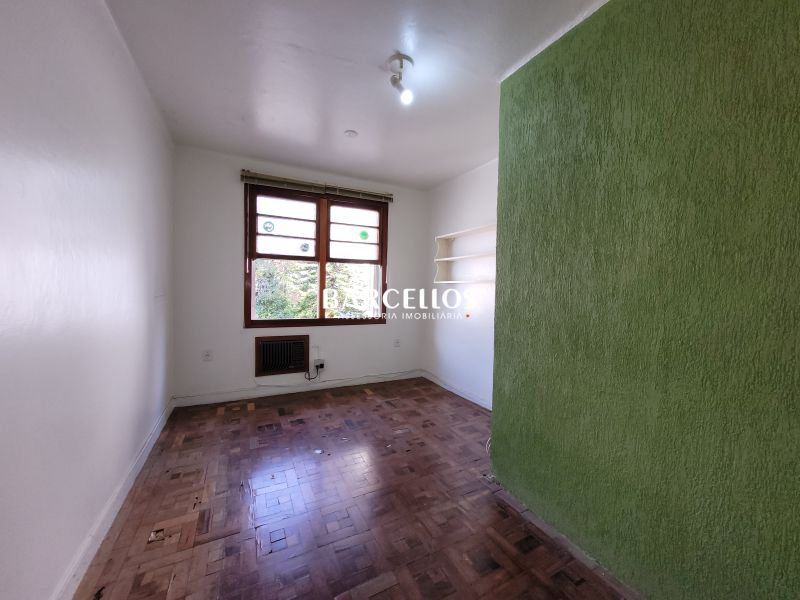 Apto com 3 quartos, 2 banheiros e 130m² à venda no bairro Santana, Porto Alegre