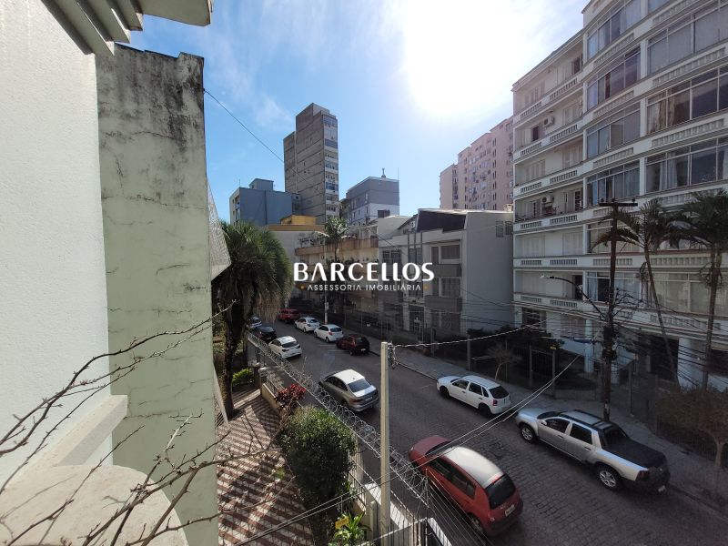 Apto com 3 quartos, 2 banheiros e 130m² à venda no bairro Santana, Porto Alegre