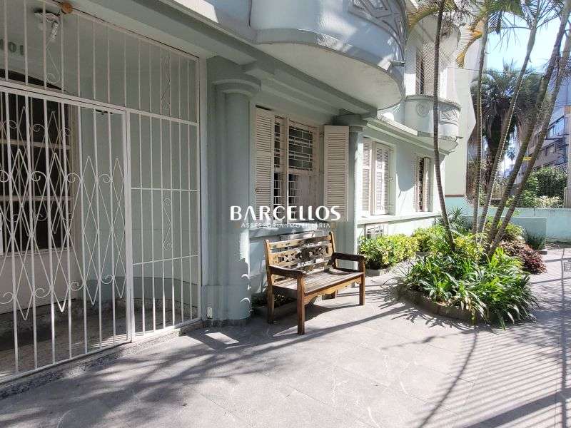 Apto com 3 quartos, 2 banheiros e 130m² à venda no bairro Santana, Porto Alegre