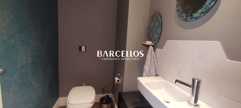 Cobertura com 3 quartos, 4 banheiros e 255m² à venda no bairro Boa Vista, Porto Alegre
