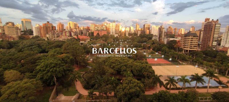 Cobertura com 3 quartos, 4 banheiros e 255m² à venda no bairro Boa Vista, Porto Alegre