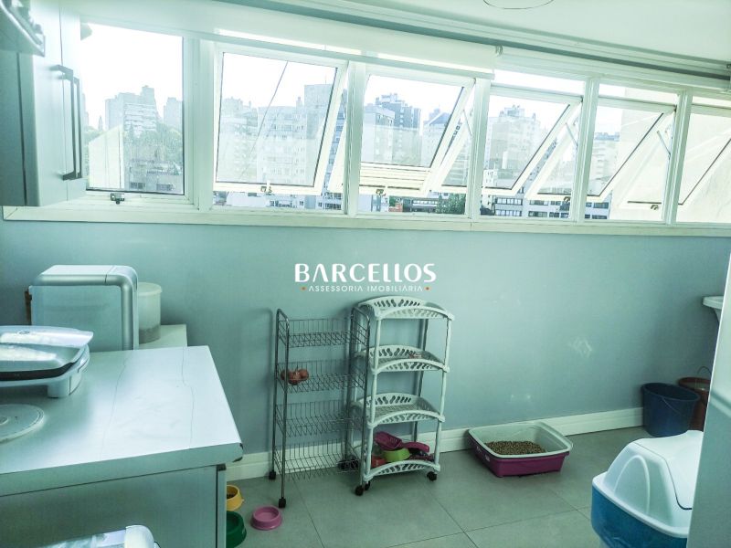 Cobertura com 3 quartos, 4 banheiros e 255m² à venda no bairro Boa Vista, Porto Alegre