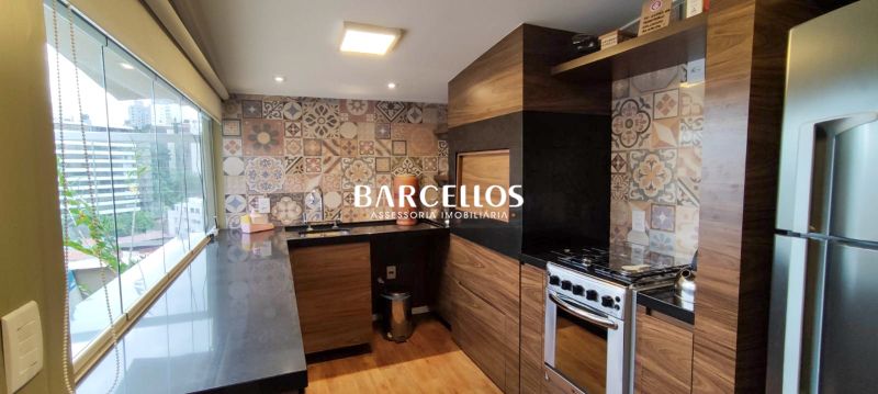 Cobertura com 3 quartos, 4 banheiros e 255m² à venda no bairro Boa Vista, Porto Alegre