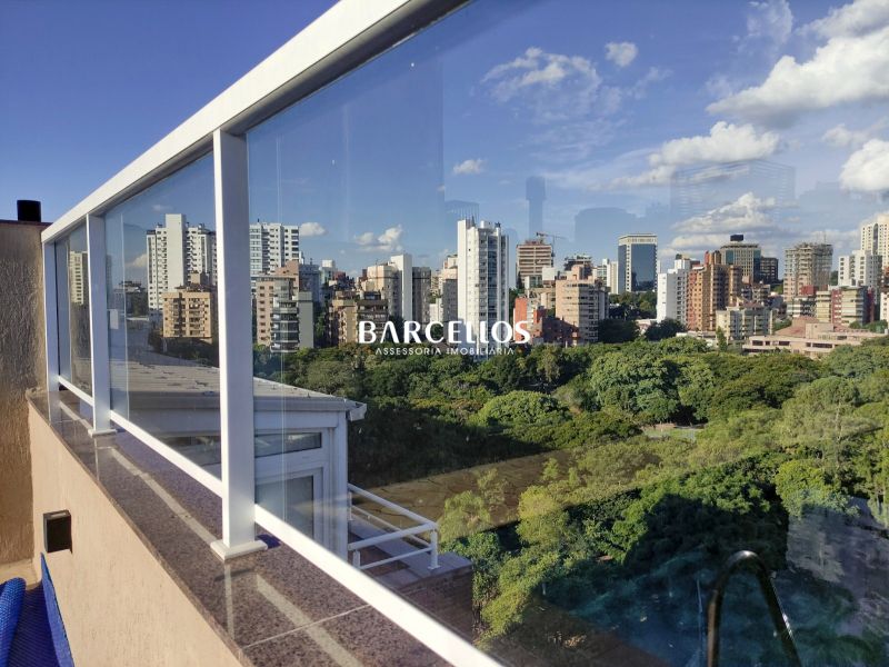 Cobertura com 3 quartos, 4 banheiros e 255m² à venda no bairro Boa Vista, Porto Alegre