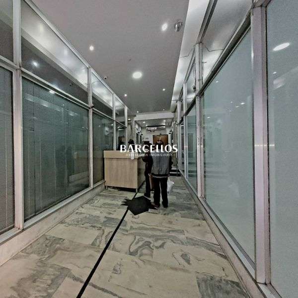 Sala com 1 banheiro e 44m² à venda no bairro Centro, Porto Alegre