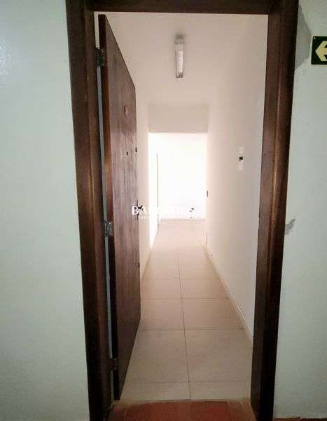 Sala com 1 banheiro e 44m² à venda no bairro Centro, Porto Alegre