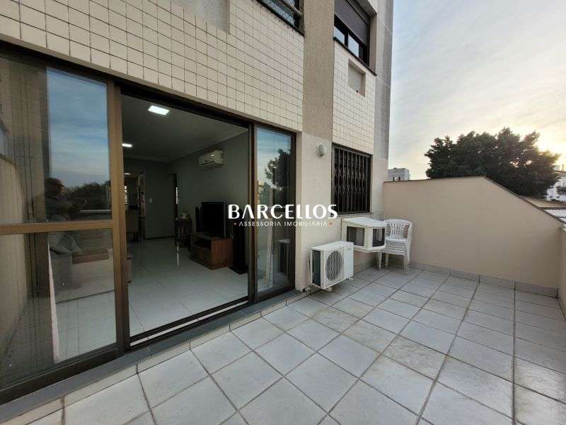 Apto com 2 quartos, 1 banheiro e 74m² à venda no bairro Santana, Porto Alegre