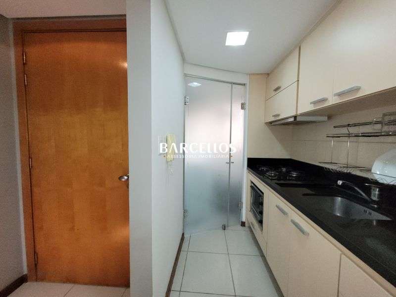 Apto com 2 quartos, 1 banheiro e 74m² à venda no bairro Santana, Porto Alegre