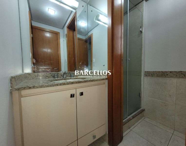 Apto com 2 quartos, 1 banheiro e 74m² à venda no bairro Santana, Porto Alegre