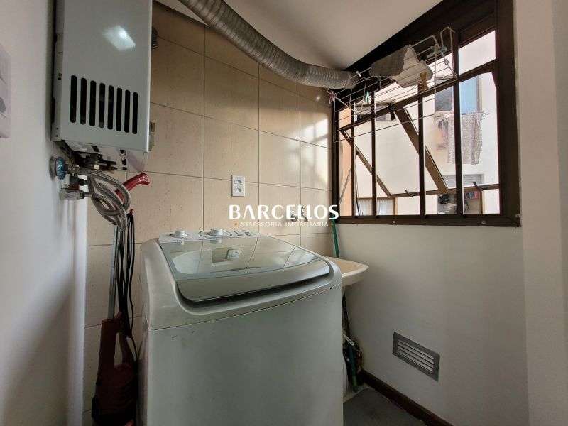 Apto com 2 quartos, 1 banheiro e 74m² à venda no bairro Santana, Porto Alegre