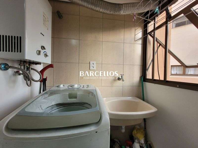 Apto com 2 quartos, 1 banheiro e 74m² à venda no bairro Santana, Porto Alegre