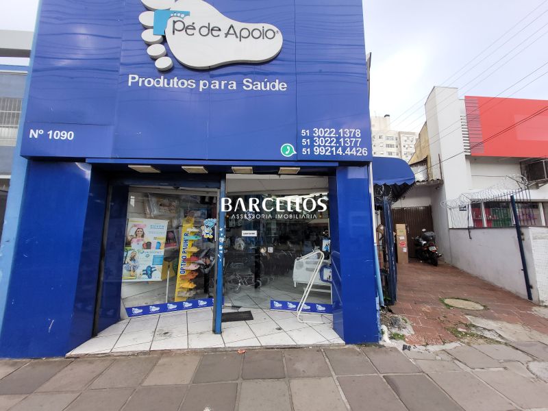 Sala com 3 banheiros e 400m² à venda no bairro Azenha, Porto Alegre