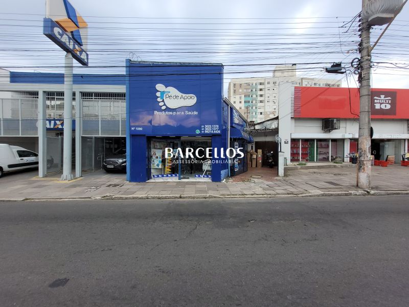 Sala com 3 banheiros e 400m² à venda no bairro Azenha, Porto Alegre