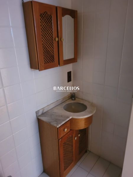 Apto com 2 quartos, 2 banheiros e 69m² à venda no bairro Centro, Porto Alegre
