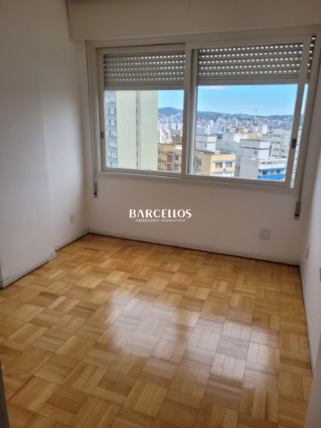 Apto com 2 quartos, 2 banheiros e 69m² à venda no bairro Centro, Porto Alegre