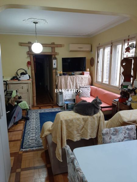 Apto com 3 quartos, 2 banheiros e 106m² à venda no bairro Rio Branco, Porto Alegre