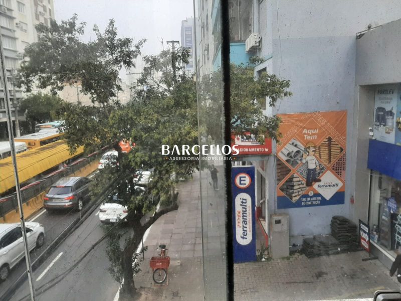 Apto com 3 quartos, 2 banheiros e 106m² à venda no bairro Rio Branco, Porto Alegre