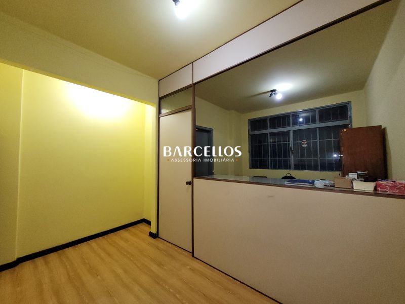 Sala com 1 quarto, 1 banheiro e 22m² à venda no bairro Centro, Porto Alegre