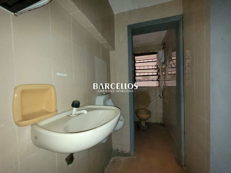 Loja com 2 banheiros e 199m² à venda no bairro Centro, Porto Alegre