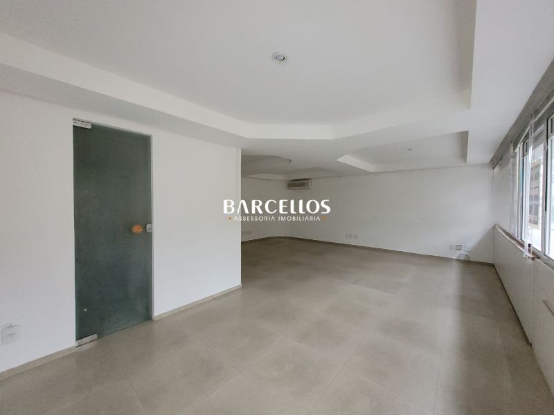 Sala com 1 quarto, 1 banheiro e 46m² à venda no bairro Independencia, Porto Alegre