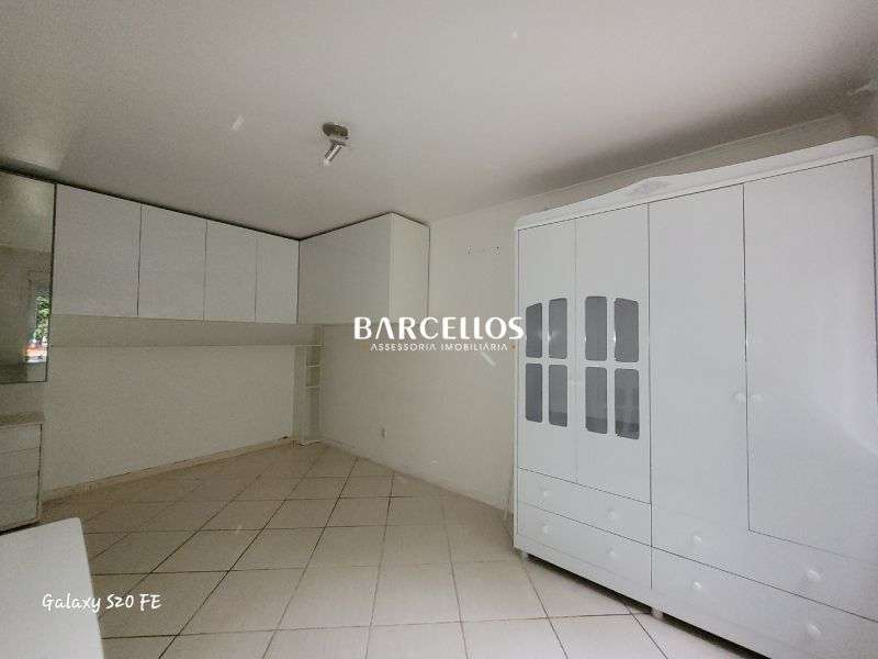 Apto com 3 quartos, 2 banheiros e 108m² à venda no bairro Menino Deus, Porto Alegre