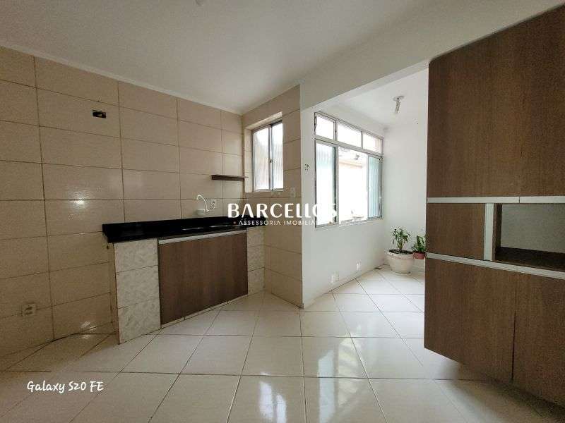 Apto com 3 quartos, 2 banheiros e 108m² à venda no bairro Menino Deus, Porto Alegre