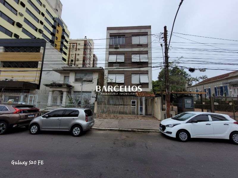 Apto com 3 quartos, 2 banheiros e 108m² à venda no bairro Menino Deus, Porto Alegre
