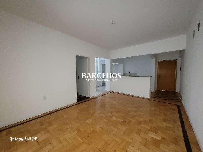 Apto com 2 quartos, 1 banheiro e 73m² à venda no bairro Centro, Porto Alegre