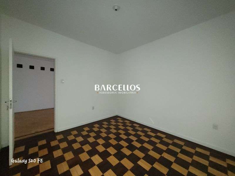 Apto com 2 quartos, 1 banheiro e 73m² à venda no bairro Centro, Porto Alegre