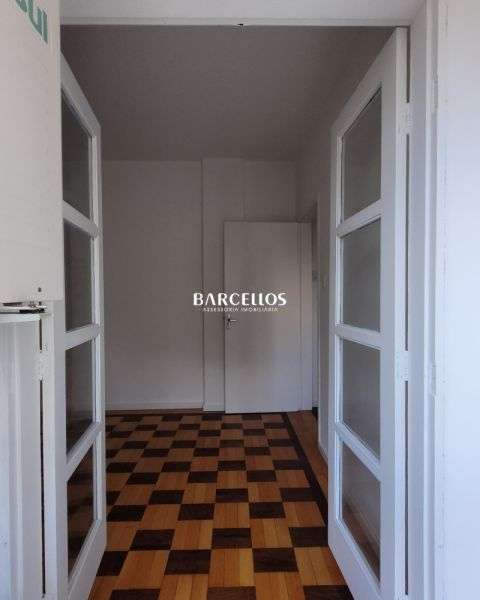 Apto com 2 quartos, 1 banheiro e 73m² à venda no bairro Centro, Porto Alegre