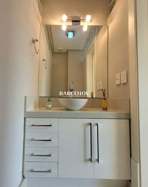 Apto com 2 quartos, 2 banheiros e 68m² à venda no bairro Independencia, Porto Alegre
