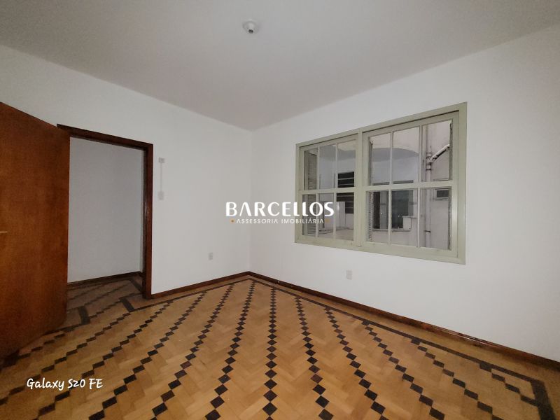 Apto com 2 quartos, 1 banheiro e 117m² à venda no bairro Centro, Porto Alegre